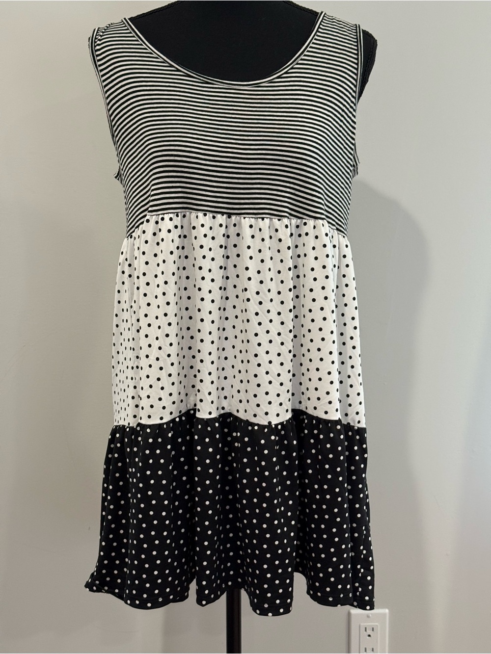 Emerald M Black & White Polka Dot Tiered Mini Dress 077